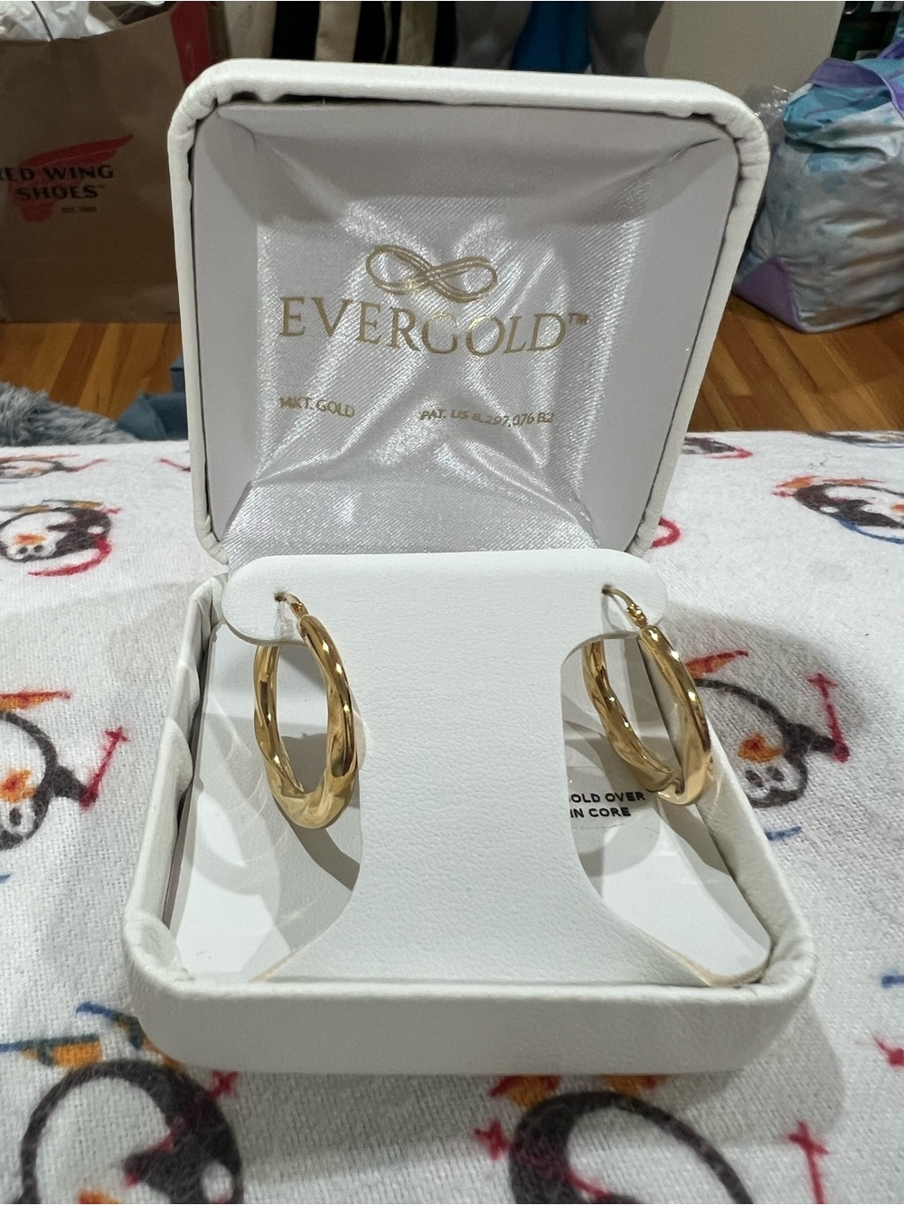 New - 14KT Yellow Gold Resin Twist Hoop Earrings